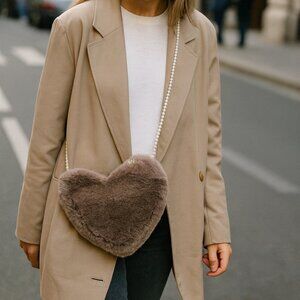 Khaki Elegant Faux Fur Heart Shaped Purse Bag Crossbody Pearl Chain Strap NWT